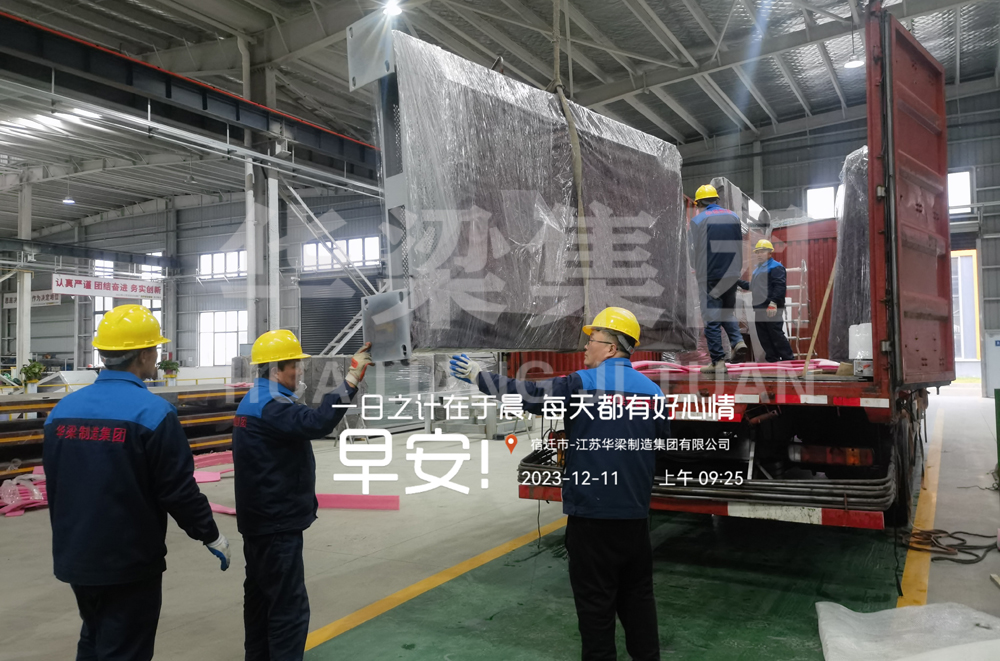 [23.12.11]四川省某市定制款公交候車亭項(xiàng)目發(fā)貨(圖2)